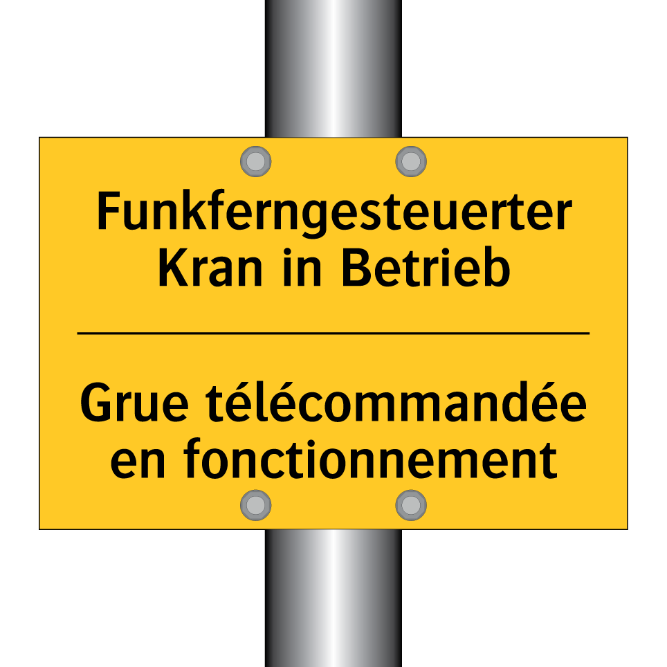 Funkferngesteuerter Kran in Betrieb /.../ - Grue télécommandée en fonctionnement /.../