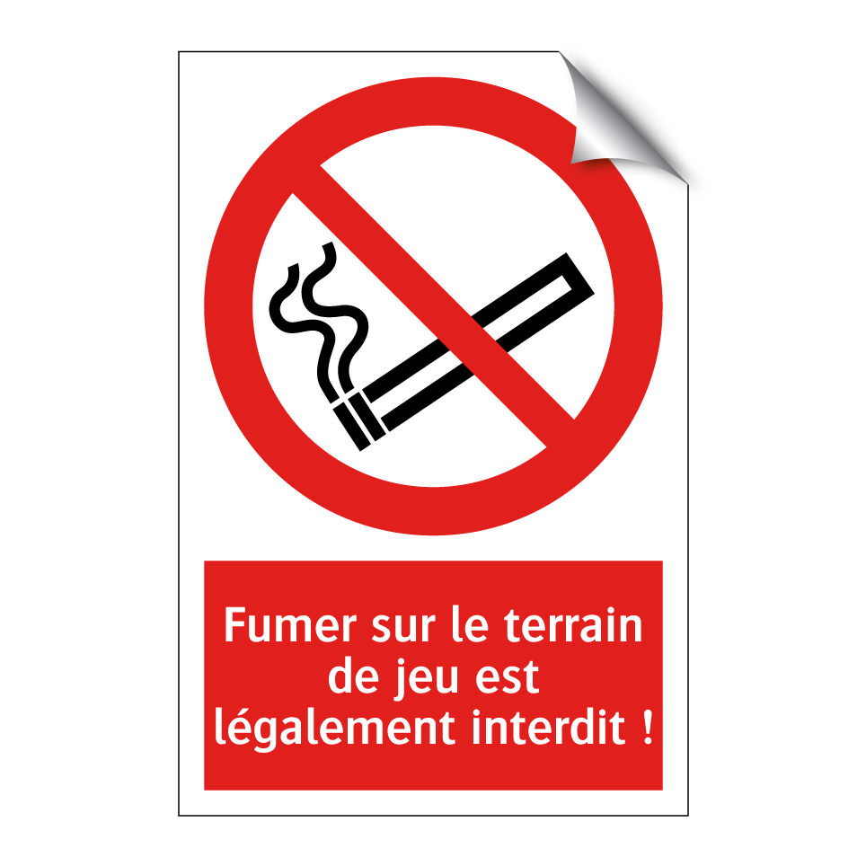 Fumer sur le terrain de jeu est légalement interdit !