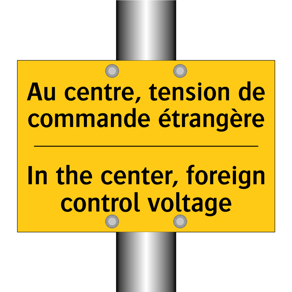 Au centre, tension de commande /.../ - In the center, foreign control /.../