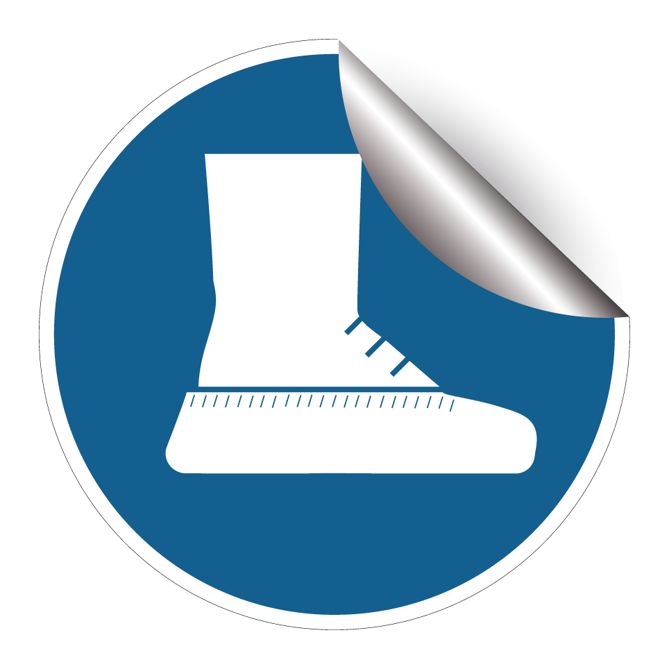 Porter des surchaussures