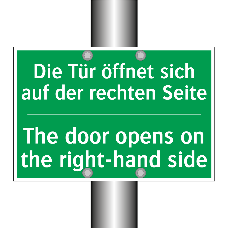 Die Tür öffnet sich auf der rechten /.../ - The door opens on the right-hand /.../