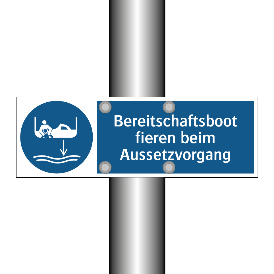 Bereitschaftsboot fieren beim Aussetzvorgang