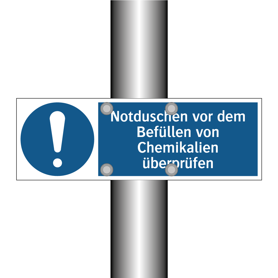 Notduschen vor dem Befüllen von Chemikalien überprüfen