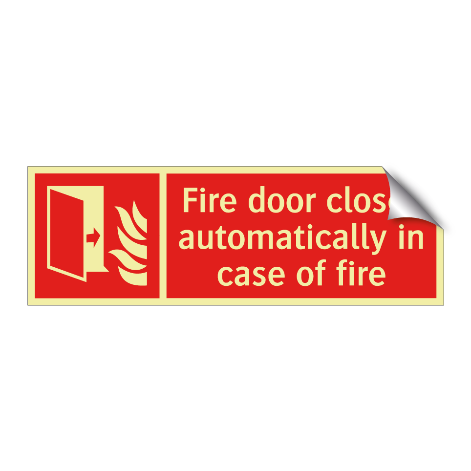 Fire door closes automatically in case of fire