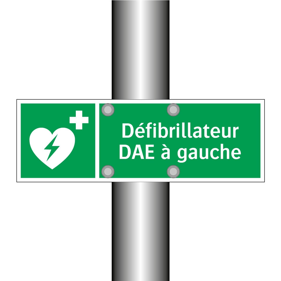 Défibrillateur DAE à gauche