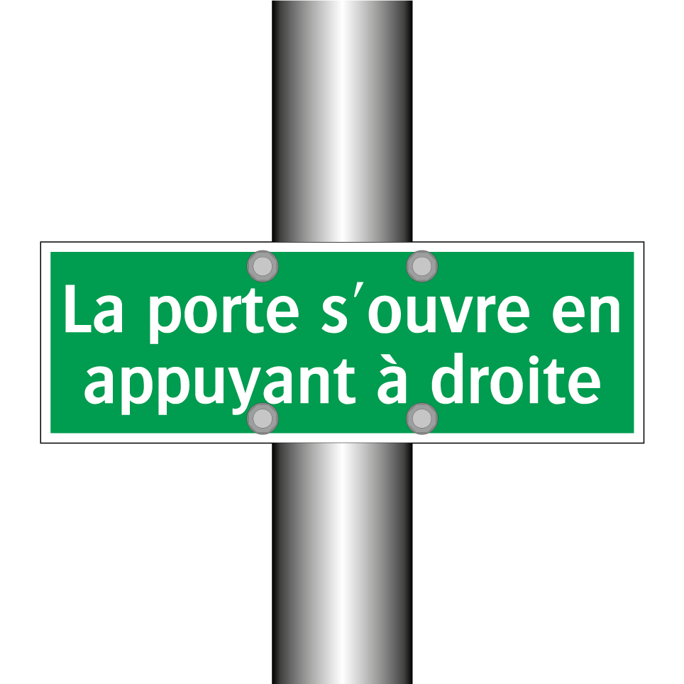 La porte s'ouvre en appuyant à droite