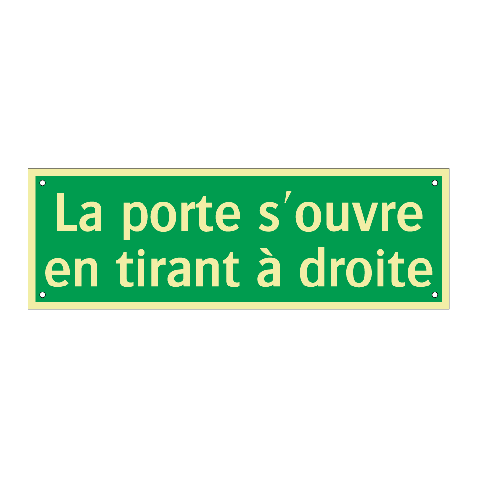 La porte s'ouvre en tirant à droite