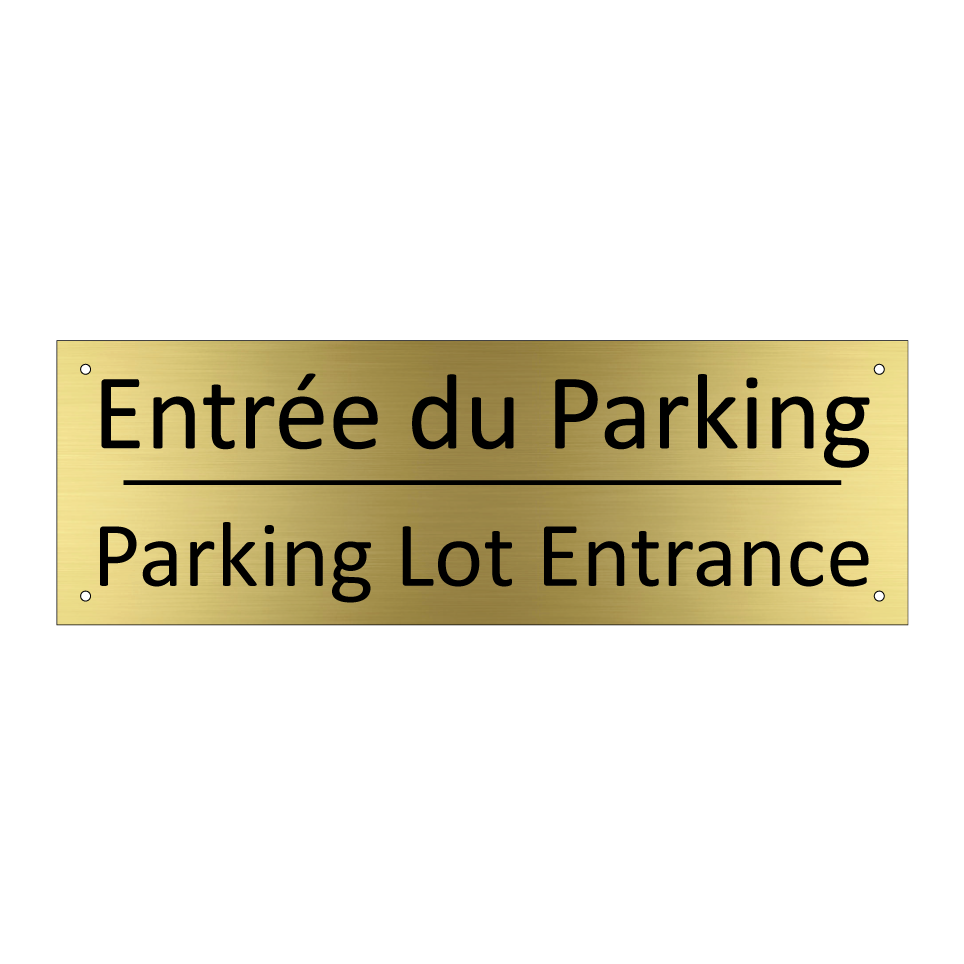 Entrée du Parking - Parking Lot Entrance