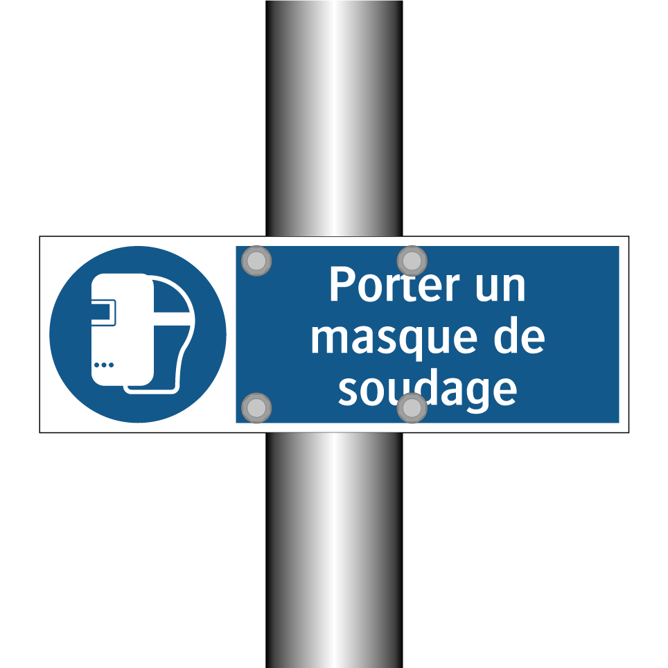 Porter un masque de soudage
