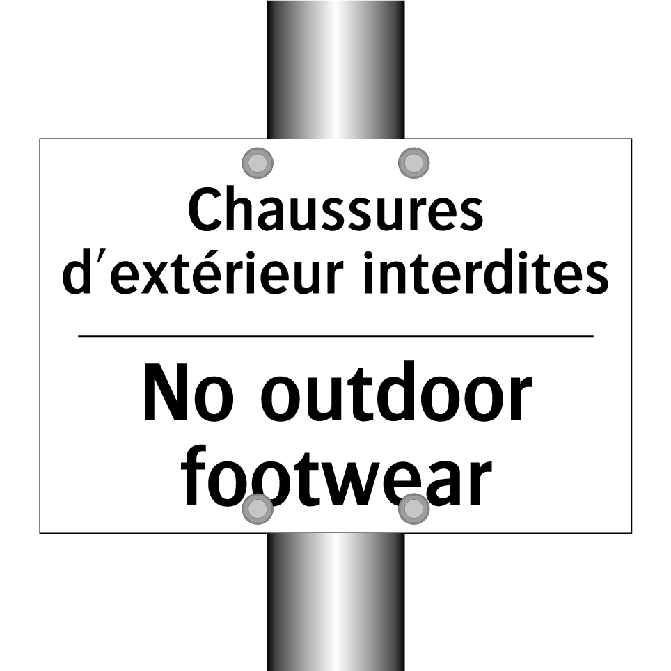 Chaussures d'extérieur interdites /.../ - No outdoor footwear