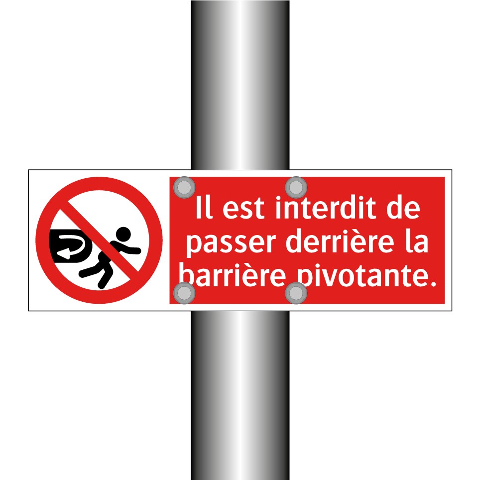 Il est interdit de passer derrière la barrière pivotante.