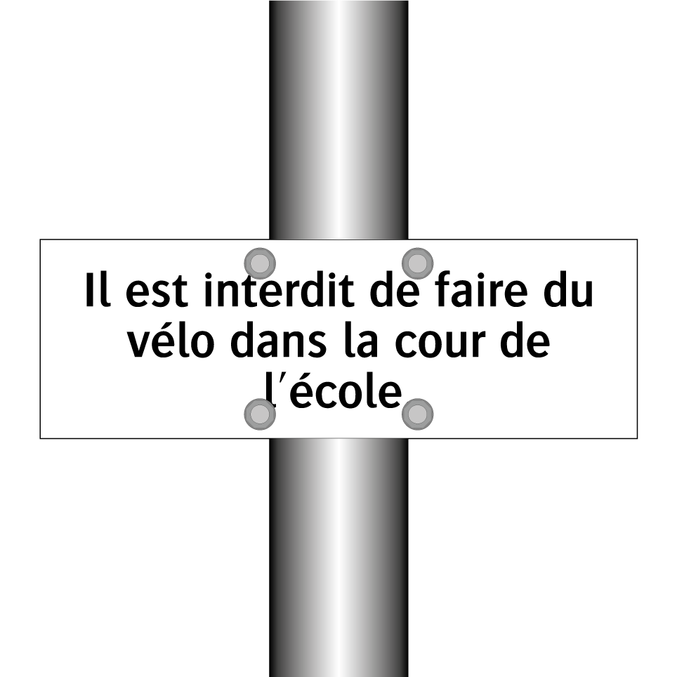 Il est interdit de faire du vélo dans la cour de l'école.