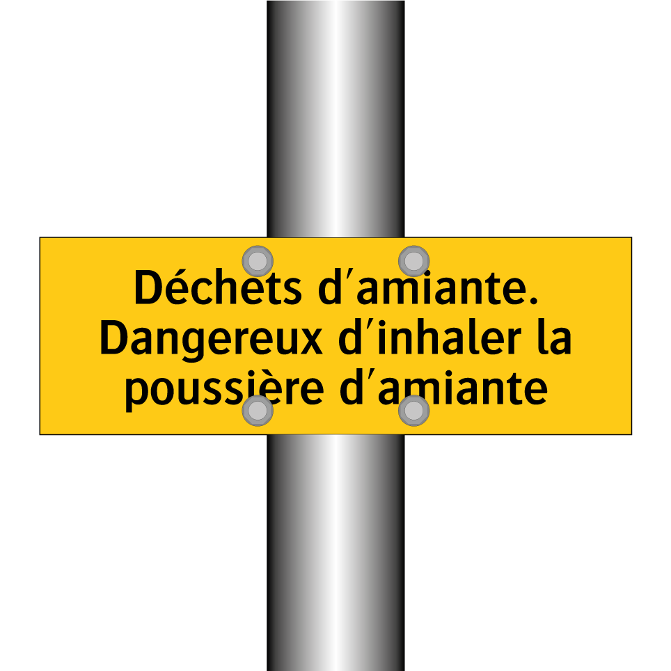 Déchets d'amiante. Dangereux d'inhaler la poussière d'amiante