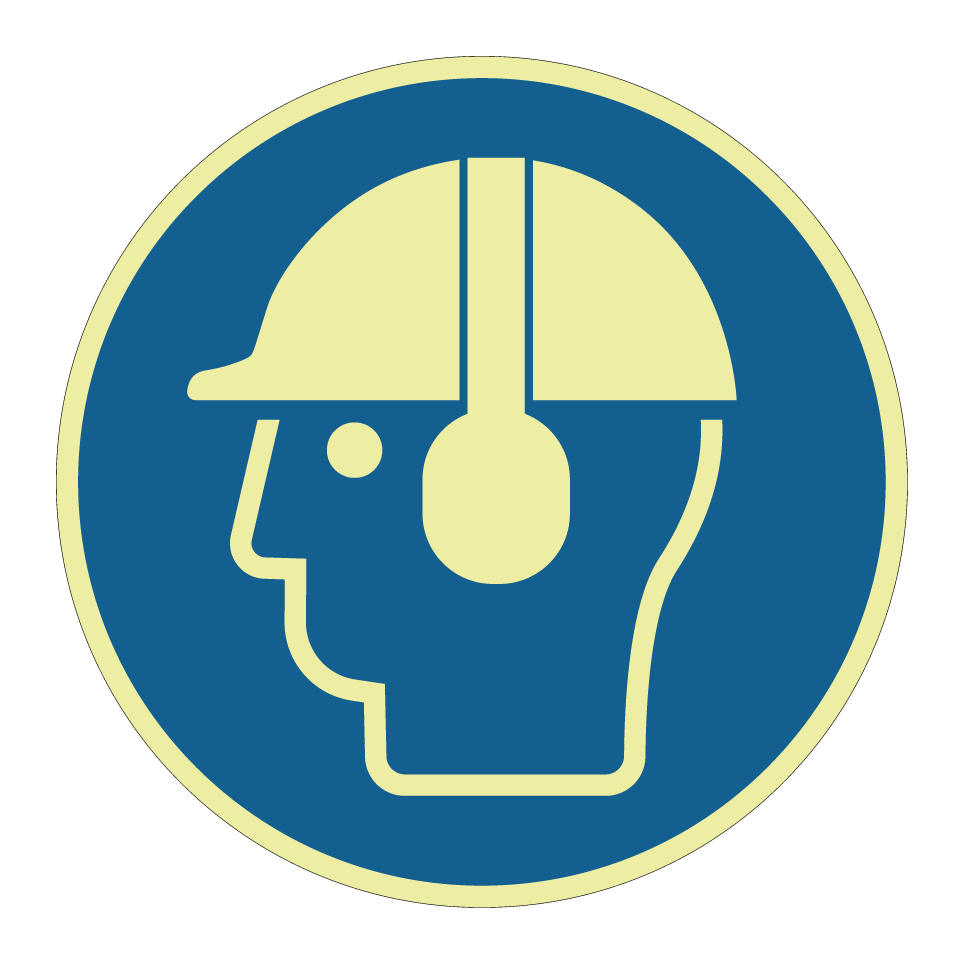 Helm mit Gehörschutz tragen